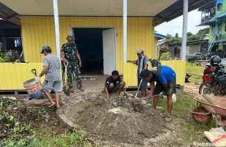 Satgas TMMD 122 Kodim 0914/TNT Melaksanakan Semenisasi Halaman Gereja GPDI