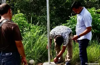 pemasangan Rambu Lalu Lintas di Cubadak Air Kota Pariaman.