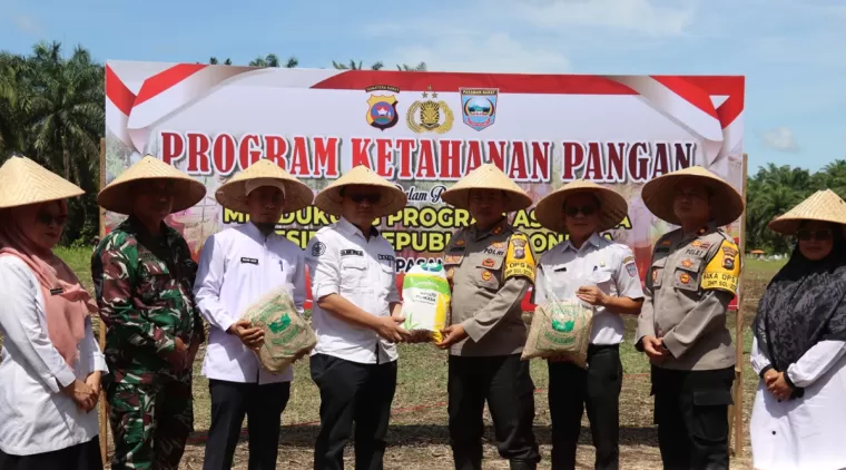 Polres Pasaman Barat Melaksanakan Launching Gugus Tugas Polri Dalam Mendukung Ketahanan Pangan Nasional di Kabupaten Pasaman Barat