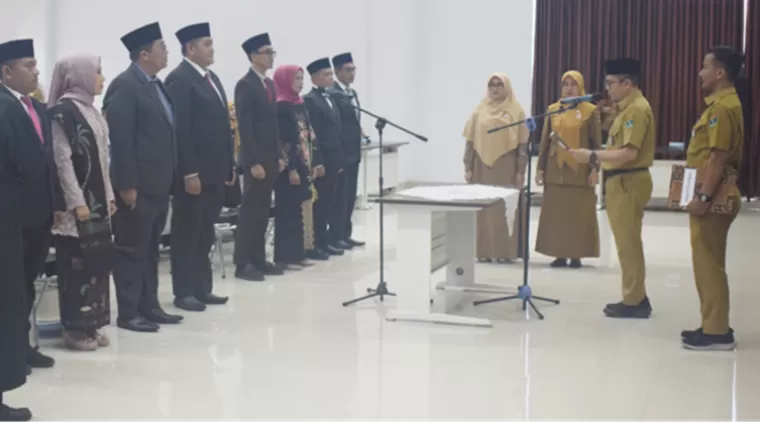 Pemerintah Provinsi Sumatera Barat Lantik Pejabat Baru untuk Tingkatkan Pelayanan Publik