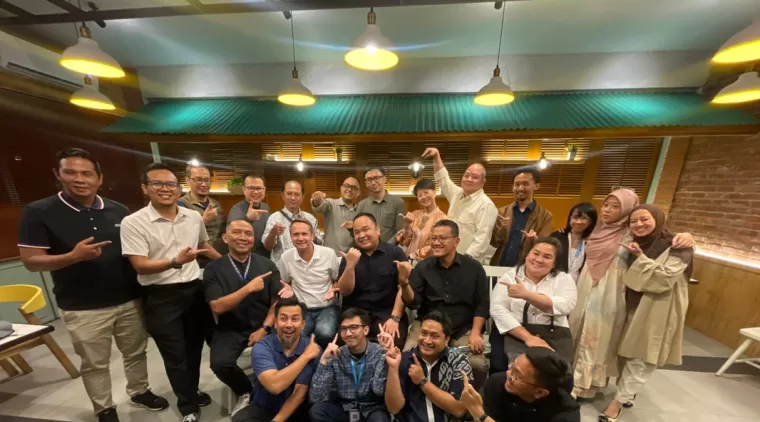 Wakil Ketua DPRD Sumbar Bahas Inovasi dengan Pakar Design Thinking Michael Lewrick