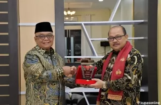 Ketua Pengadilan Tinggi Padang Ade Komarudin, S.H., M.Hum, beserta rombongan kunjungi Ibu kota Kabupaten Agam Lubuk Basung