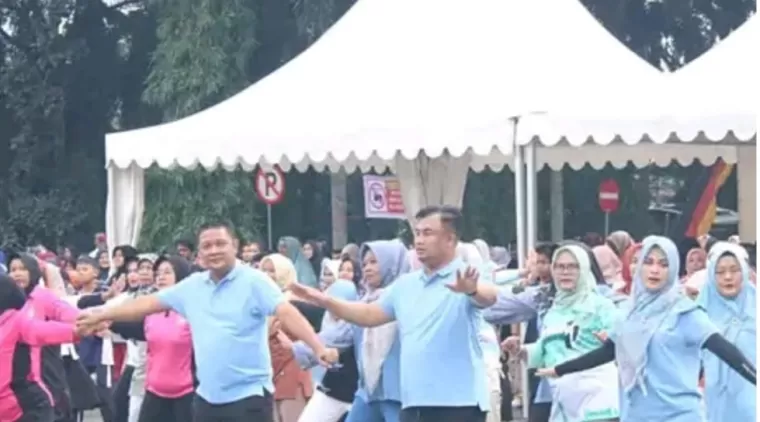 DPRD Dharmasraya Ikuti Senam Massal Rangka Peringati HUT Kabupaten  Ke 21 tahun