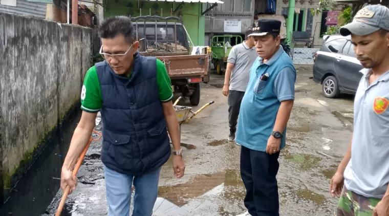 Gotong Royong Tingkat Kecamatan Yang Diadakan di Kelurahan Kemang Agung Kuatkan Kebersamaan Antar Warga