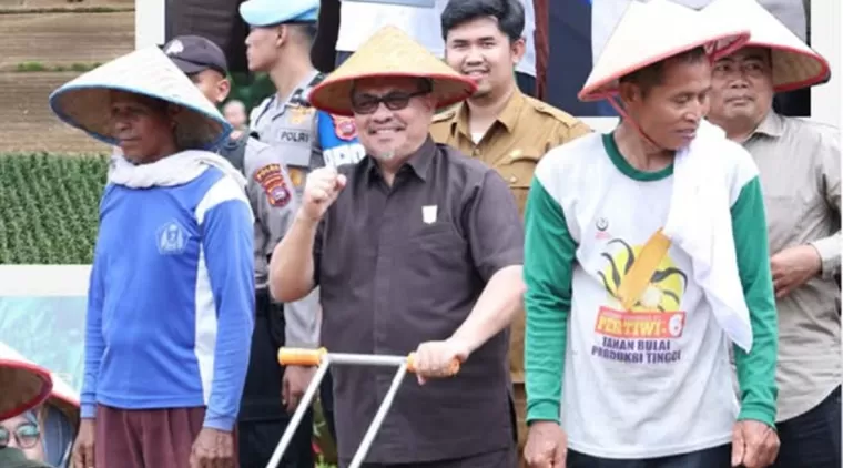 Ketua DPRD Sumbar Hadiri Launching Penanaman Jagung Serentak 1 Juta Hektar, Tegaskan Dukungan Penuh untuk Swasembada Pangan 2025