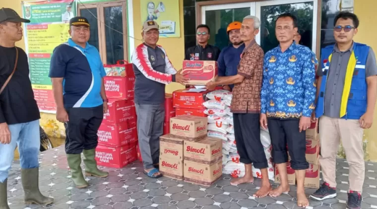 Pemkab Asahan Kembali Salurkan Bantuan kepada Warga Terdampak Banjir di Sei Dua Hulu