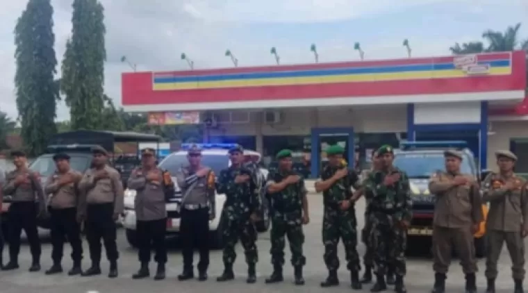 Polres Labusel Patroli Skala Besar Libatkan Personel Gabungan Jaga  Kondusifitas Isra mi'raj  dan Tahun Baru Imlek