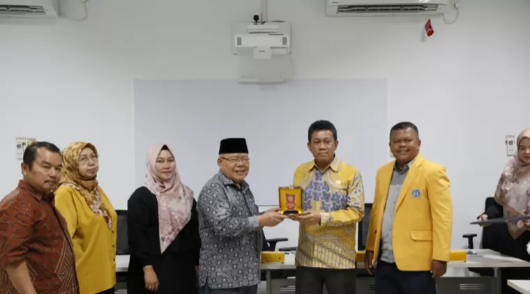 UNP dan Universitas Ekasakti Jalin Kolaborasi Tingkatkan Pengelolaan Perpustakaan Digital