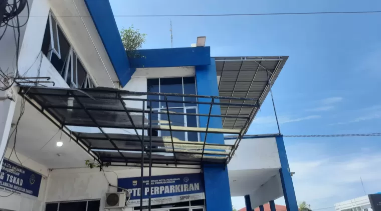 Gedung kantor Dinas Perhubungan Kota Pariaman di Bypass Jati Pariaman.(Trisnaldi).