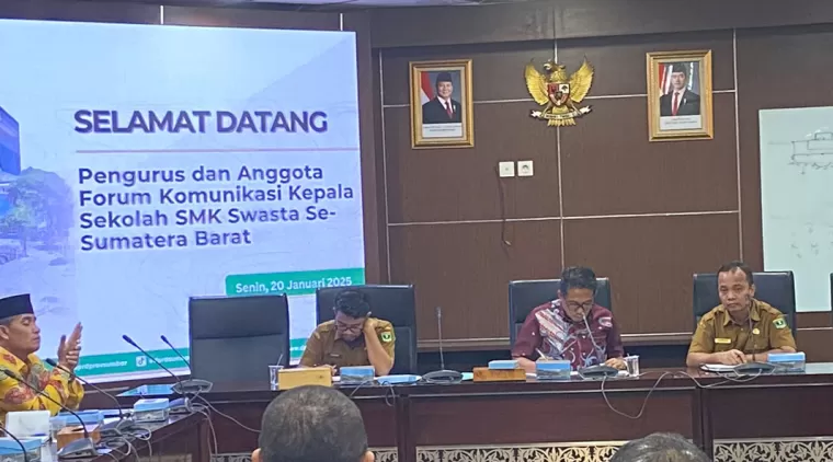 Wakil Ketua DPRD Sumbar Terima Aspirasi Forum SMK Swasta se-Sumbar