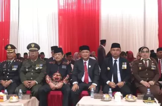 DPRD Kabupaten Dharmasraya Ajangsana ke Makam PJ Bupati Pertama