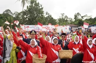 Bupati Limapuluh Kota Safaruddin Dt. Bandaro Rajo sebutkan generasi muda harus memaknai perjuangan para pahlawan yang telah gugur mengorbankan jiwa dan raganya di Situjuah demi negeri ini, Rabu 15 Januari 2025.