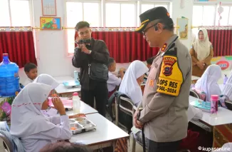 Kapolres Pessel AKBP Derry Indra, S.I.K Hadiri Peluncuran Program Makan Bergizi Gratis pertama di Kab. Pesisir Selatan