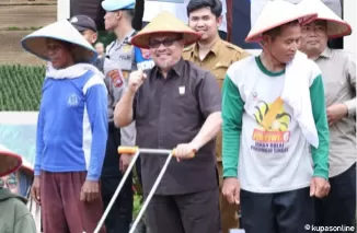 Ketua DPRD Sumbar Hadiri Launching Penanaman Jagung Serentak 1 Juta Hektar, Tegaskan Dukungan Penuh untuk Swasembada Pangan 2025