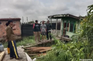 Korban Terdampak Rumah Roboh Angin Puting Beliung Berharap Banyak Bantuan dari Pemerintah