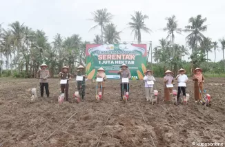 Penanaman Jagung 1 Juta Hektar Polres Lampung Selatan Untuk Dukung Swasembada di Way Urang Kalianda