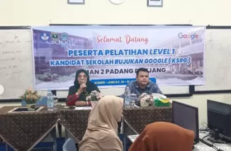 SMAN 2 Padang Panjang Siap Jadi Sekolah Rujukan Google dengan Pelatihan Digital Guru