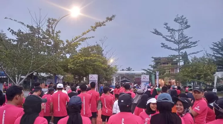 Pengda Paliko gelar Notary Fun Run 2025 dengan tagline &quot;Lari bersama Notaris&quot; di halaman kantor Balaikota Payakumbuh, Minggu 2 Februari 2025.