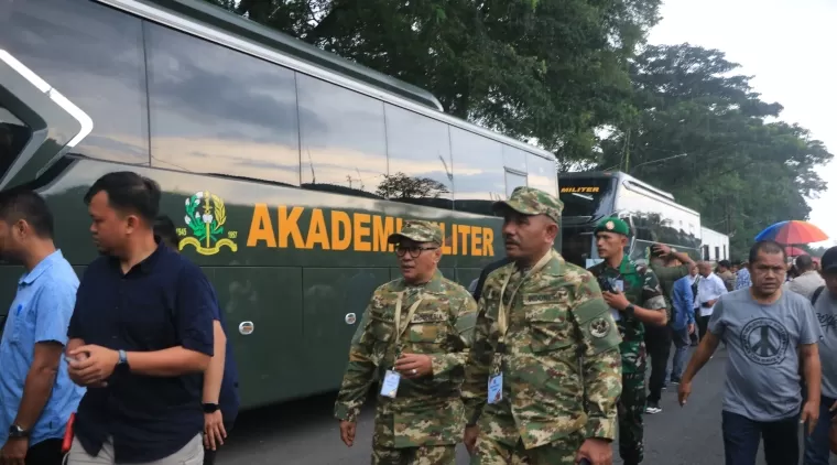 Bupati kabupaten Limapuluh Kota Safni perkuat wawasan kepemimpinan yang efektif di Magelang, Jumat 21 Februari 2025.