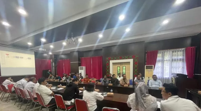 DLH Kalteng Gelar Rapat Koordinasi, Bahas Solusi Perizinan Galian C