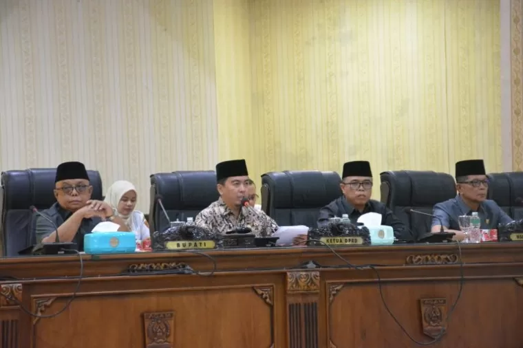 Dewan Perwakilan Rakyat Daerah (DPRD) Kabupaten Agam menggelar rapat paripurna pengumuman penetapan bupati dan wakil bupati terpilih