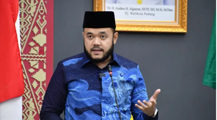 DPRD Kota Padang Sahkan Fadly Amran dan Maigus Nasir sebagai Wali Kota dan Wakil Wali Kota 2025-2030