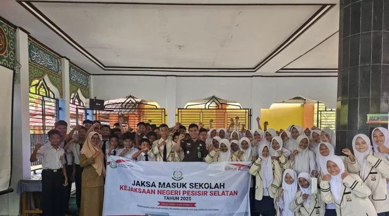 Jaksa Masuk Sekolah, Minimalisir Kenakalan Remaja Yang Memiliki Sanksi Pidana