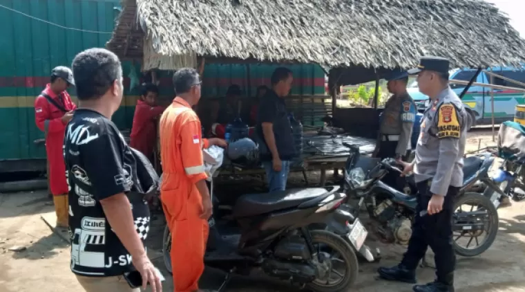 Jalin Silaturahmi dan Sampaikan Pesan Kamtibmas, Kapolsek Muara Kuang Sambang Tokoh Masyarakat