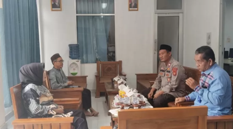 Kapolsek Muara Kuang Iptu Rangga Sambangi Desa Kasah