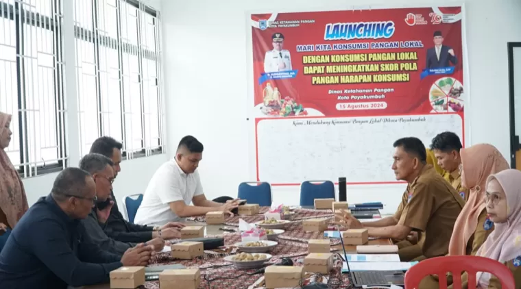 Komisi B DPRD kota Payakumbuh ketika menggelar rapat dengar pendapat dengan Dinas Ketahanan Pangan (Ketapang) kota Payakumbuh, di ruang komisi B, Senin 10 Februari 2025.