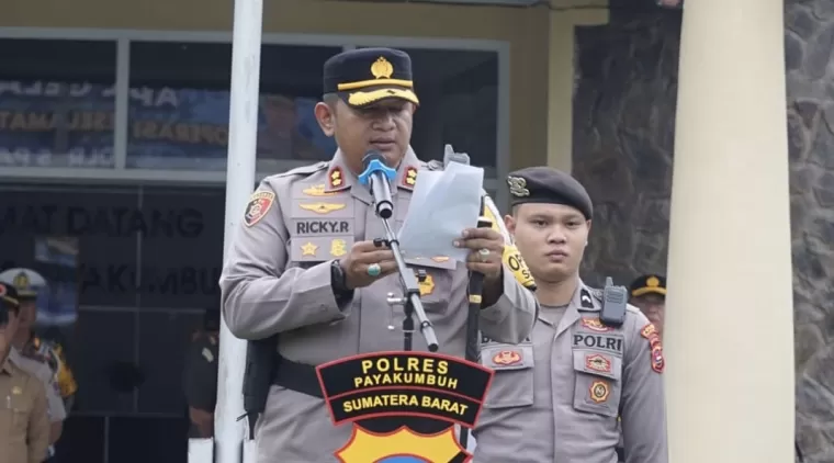 Kapolres Payakumbuh AKBP Ricky Ricardo dalam laporannya menyampaikan, seluruh personel telah siap menjalankan tugas dengan dukungan peralatan dan strategi yang telah dipersiapkan secara matang.