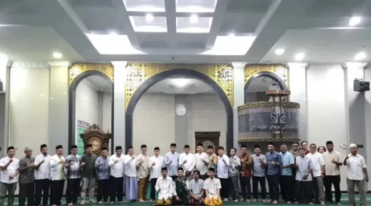 Rektor UNP, Keseimbangan Ilmu dan Spiritualitas Kunci Kebahagiaan