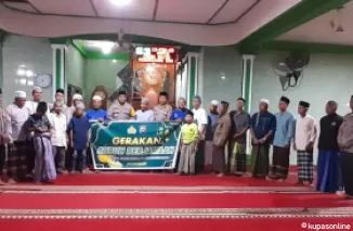 Kapolsek Sungai Rumbai Perkuat Sinergitas Melalui Gerakan Subuh Berjamaah di Masjid Al Huda Kurnia Koto Salak