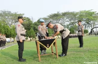 Polres Sergai Gelar Serah Terima Jabatan Kasat Binmas dan Kapolsek Teluk Mengkudu