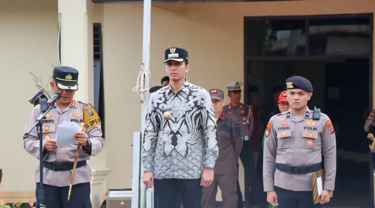 Apel Pasukan Operasi Ketupat 2025,di Pimpin Langsung Oleh Kapolres Dan di Dampingi Walikota Sawahlunto