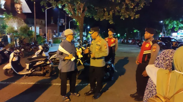 Kapolsek Kuta Selatan Sambangi Masjid Ibnu Batutah, Ajak Jaga Kamtibmas dan Toleransi Jelang Hari Raya