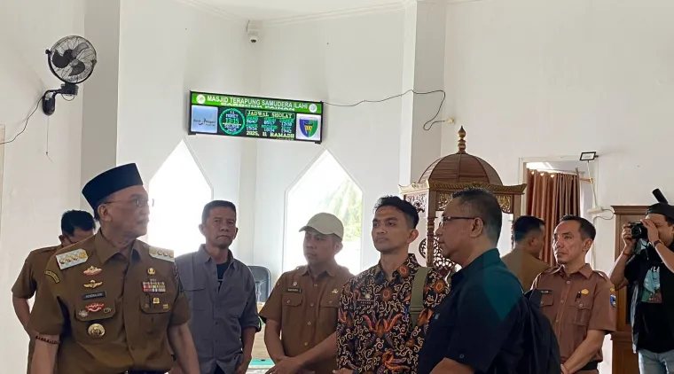 Masjid Terapung Samudra Ilaihi Segera Diperbaiki, Bupati Pessel Hendrajoni Targetkan Tuntas Sebelum Lebaran