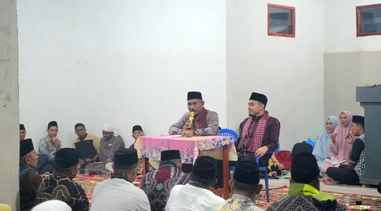 Nagari Produk Olahan Aren Terkenal Dikunjungi Bupati bersama Wakil Bupati Baru, bertempat di masjid Nurul Iman, Senin 10 Maret 2025.