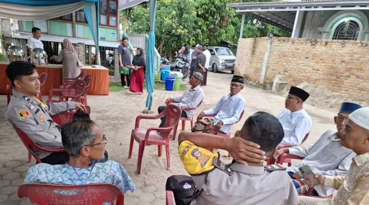 Polsek Tanjung Raja Berikan Pengamanan Giat Safari Ramadhan Pemkab Ogan Ilir di Masjid Al-Muhajirin