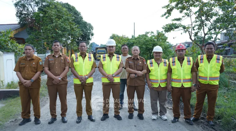 Tinjau Pelaksanaan Pemeliharaan Jalan, Wabup Asahan Minta Media Ikut Lakukan Pengawasan Lewat Pemberitaan