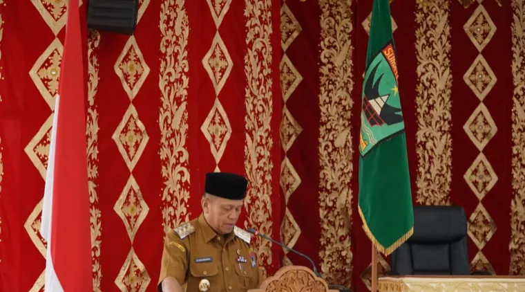 Walikota Payakumbuh Diwakili Wawako Elzadaswarman Sampaikan Nota Pengantar LKPJ Tahun 2024, dalam rapat paripurna DPRD kota Payakumbuh, Senin 10 Maret 2025.