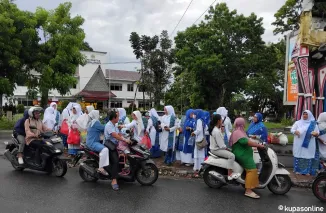 BKMT Siantar Sitalasari Berbagi 1000 Takjil Gratis