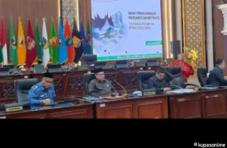 DPRD Sumbar Gelar Rapat Penyampaian Pendapat Akhir Fraksi Terkait Ranperda RTRW 2025-2045