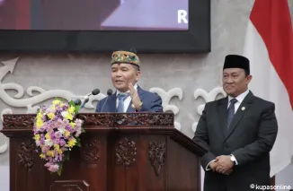 Gubernur Kalteng Agustiar Sabran Sampaikan Visi-Misi dalam Rapat Paripurna DPRD