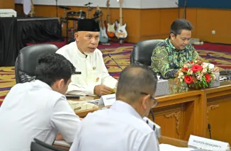 Gubernur Mahyeldi Ajak Kabupaten/Kota di Sumbar Perkuat Komitmen Digitalisasi Keuangan Daerah