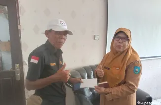 Komunitas Wartawan Peduli Sawahlunto Kembali Berbagi Takjil, Didukung Dinas Pendidikan dan PT. Kharisma