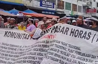 Pedagang Pasar Horas (KP2H) Gelar Aksi Unjuk Rasa, Pertanyakan Kepemimpinan Wesly