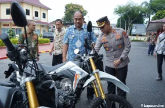 Pemkab Asahan Serahkan Bantuan Hibah 4 Unit Sepeda Motor kepada Polres Asahan