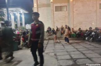 Sambangi Masjid Saat Subuh Oleh Personel Sat Samapta,  Pastikan Kamtibmas Kondusif Selama Ramadan