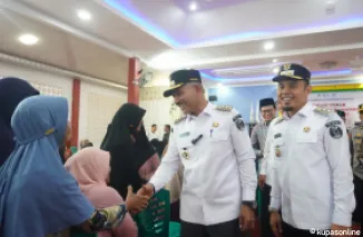 Bupati  dan Wakil bupati Limapuluh Kota Safni-Rito mengunjungi ICBS guna menghadiri penyerahan bantuan Sembako dari ICBS Harau untuk 1200 masyarakat di kawasan Lembah Harau, Rabu, 19 Maret 2025.